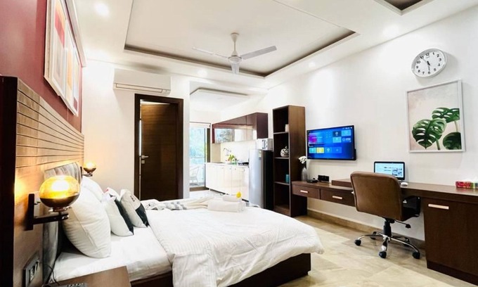 DLF Phase 3 Apartment | ZEN Studios - DLF CyberCity Gurgaon