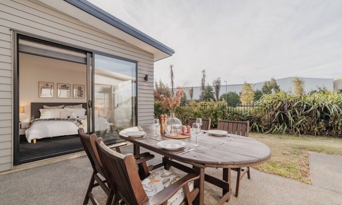 Wigram House | Zenith Escapes Your Quintessential 4BR Haven