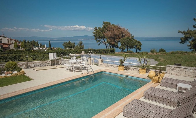 Afytos Villa | Zeus Private Pool Villa, Afitos