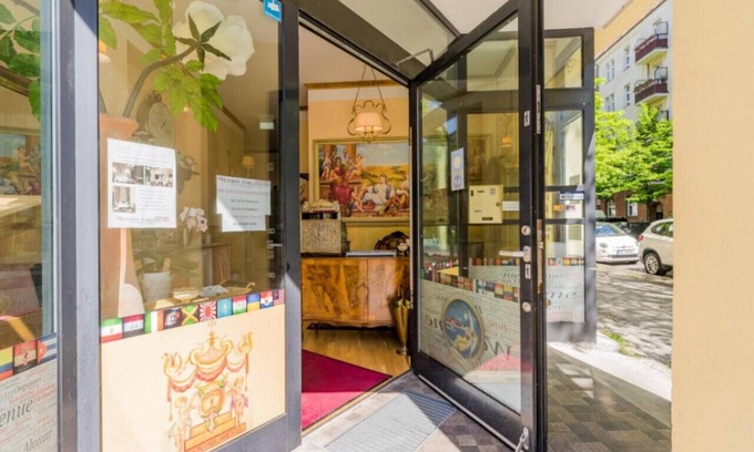 Prenzlauer Berg Cabin | Zimmer 3 Dreibettzimmer