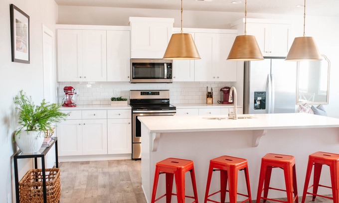 Washington Fields Condo | 🏜️Zion Desert🏜️ - Dynamic Desert Retreat | POOL IS OPEN!