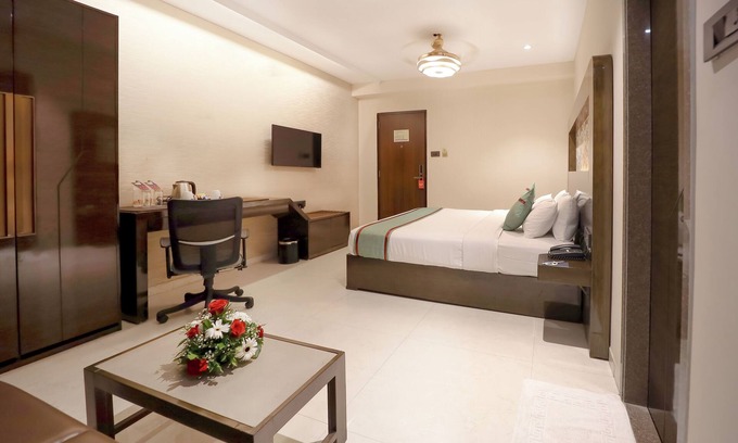 Kadadhe Hotel | Zip By Spree Hotels Chinchwad