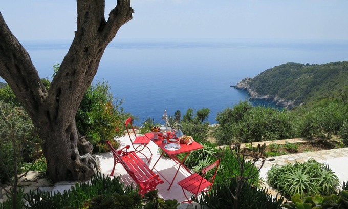 Magazia Villa | Zoe sleeps 2/4+1, unique character with stunning sea views