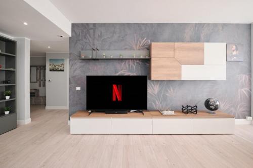Quartiere XX Ardeatino Apartment | Zona Eur Roma 70 - Giorty Domus Romanae e Piscina
