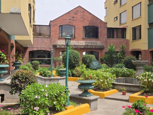 Quito Apartment | zona turística y financiera cerca de todo