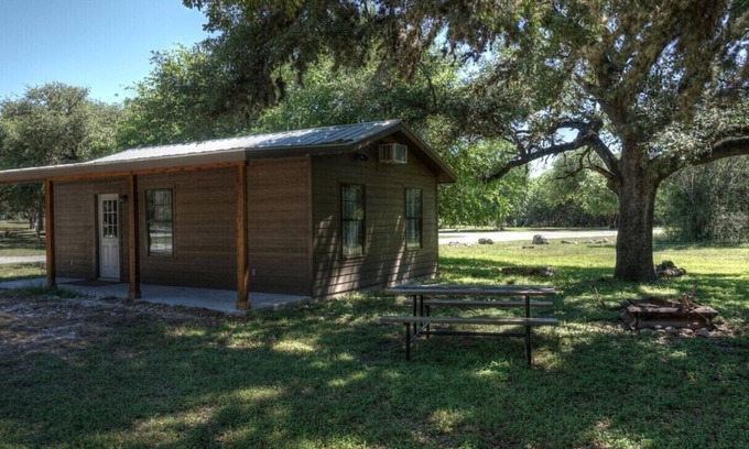 Utopia Cabin | Zubers - CA -F Cabin F