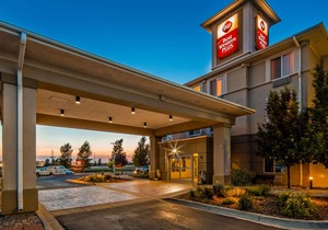 Best Western Plus Frontier Inn