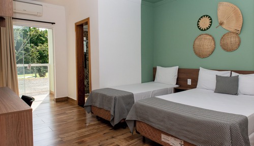 Quarto Triplo Varanda