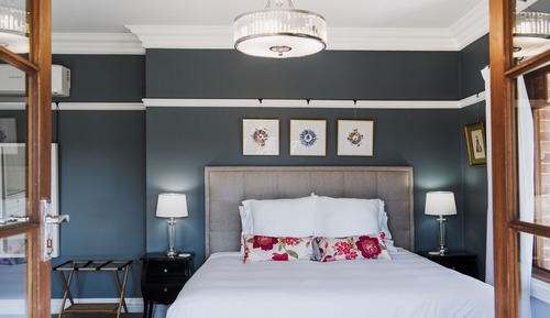 Luxury King Suite