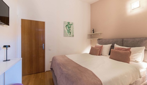Economy Double Room (for young)