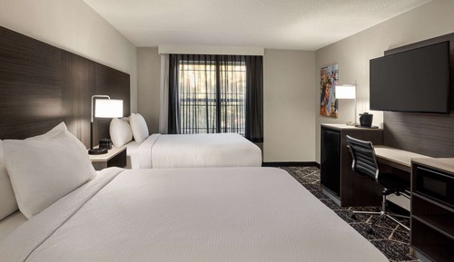 Room, 2 Queen Beds, Non Smoking (Mobility, Bathtub w/Grab Bars)