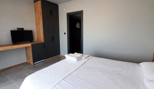 Standard Double Room, Lake View