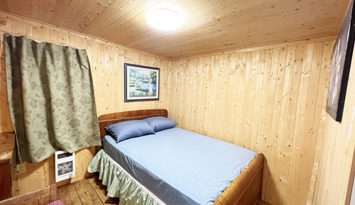 Comfort Cabin (B)