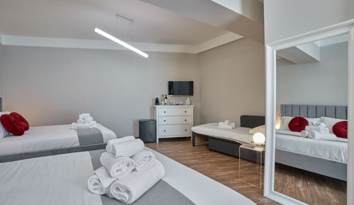 Family Room, Garden View