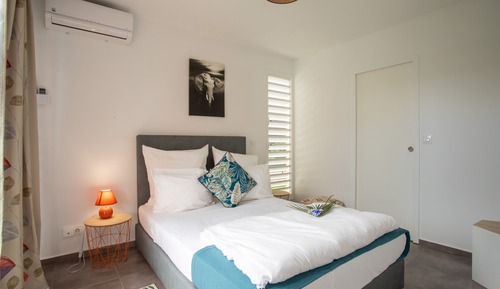 Exclusive Suite, 1 Queen Bed with Sofa bed, Balcony, Pool View