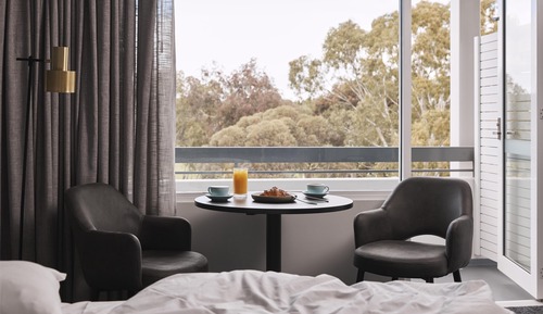 Deluxe Room, 1 King Bed, Park View