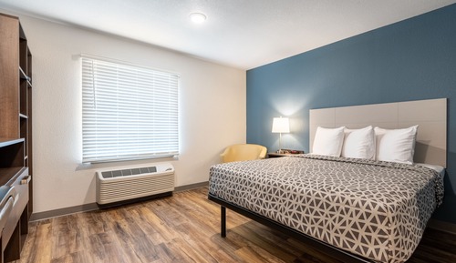 Standard Room, 1 Queen Bed, Non Smoking