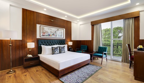 Superior King Room
