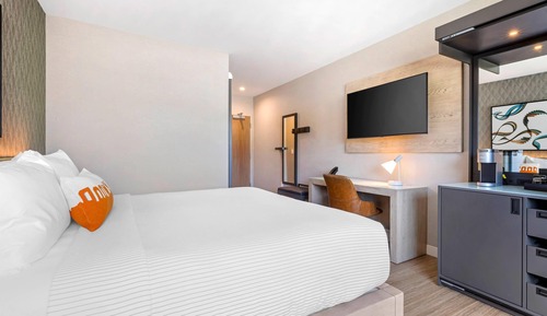 Standard Room, 1 King Bed, Non Smoking