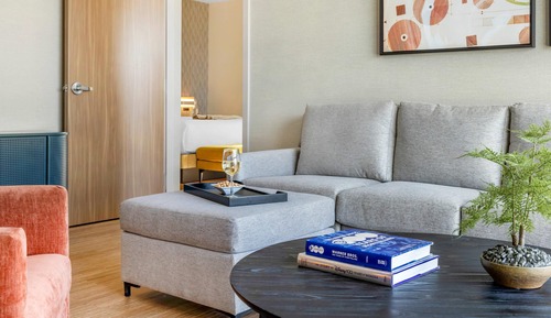 Suite, 1 King Bed, Non Smoking