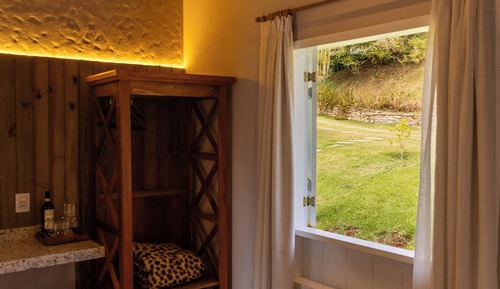 Deluxe Suite, Lanai, Mountain View