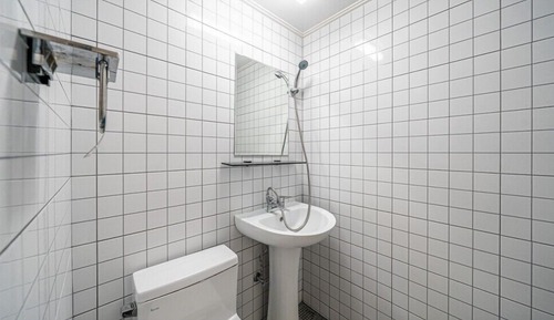 Room (201 (Couple Room))