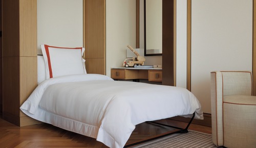 Ocean Family Room with Kids Club Access, Murphy Bed, Second Bathroom and Iconic Burj Al Arab Views