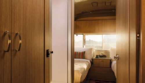 Room, 2 Twin Beds (Valley Caravan)