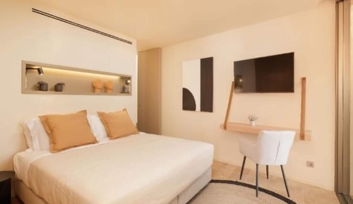 Signature Room
