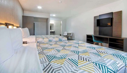 Standard Room, 2 Double Beds, Smoking, Kitchenette