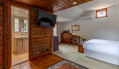 Deluxe Cottage