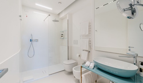 Executive Studio Suite, Sea View