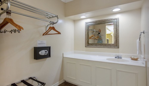 ADA Double Room Non Smoking