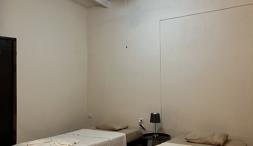 Basic Room, Ensuite