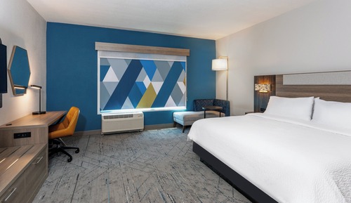 Standard Room, 1 King Bed, Accessible, Non Smoking (Communications)