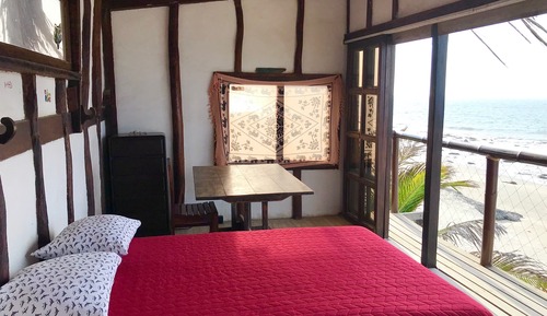 Family House, 4 Bedrooms, Beach View, Oceanfront