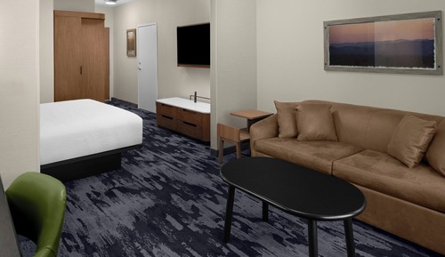 Suite, 1 King Bed with Sofa bed, Non Smoking