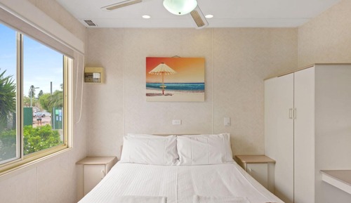 Standard 1 Bedroom Cabin - Pet Friendly