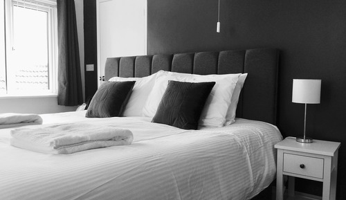 Double or Twin Room, Ensuite (Room 4 - Chapel Point)