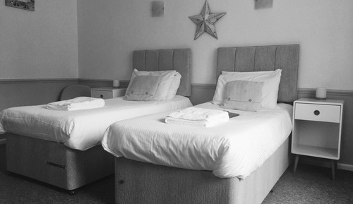Double or Twin Room, Ensuite (Room 6 - Charlestown)