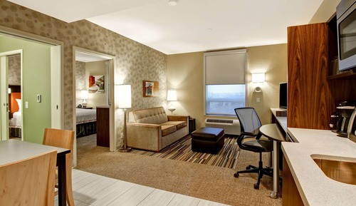 Suite, 1 King Bed with Sofa bed, Non Smoking