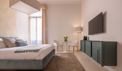 Suite (Junior Suite Dalia canal view)