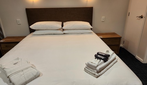 Deluxe Studio Suite