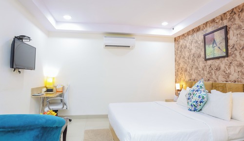 Deluxe Double or Twin Room, 1 King Bed, City View