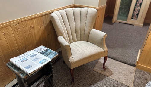 Basic Room, 1 King Bed, Non Smoking, No Windows