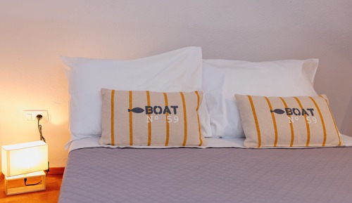 Thira Apartment