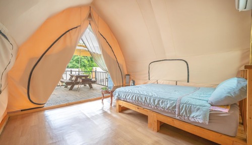 Basic Room, 1 Bedroom (opelahauseu4(River View))