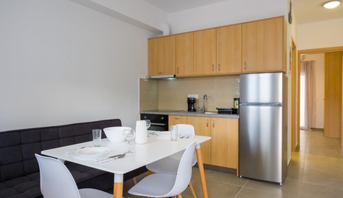 Apartment, Accessible, Smoking