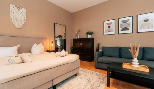 *Urban* Studio with Kitchen