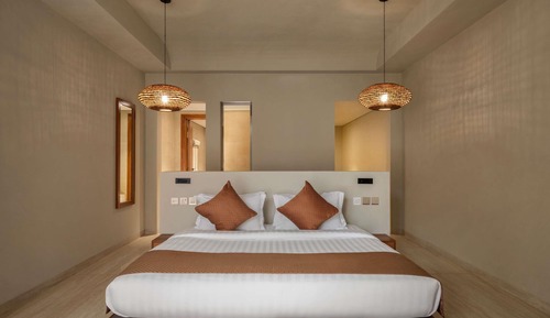 Skyline Executive Room